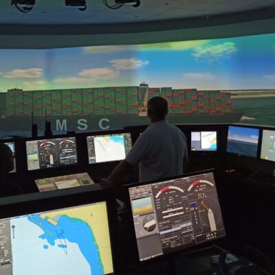 Pilotos de Sines fazem formação no Centro de Treino da MSC em Sorrento – Itália